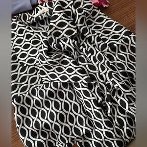 Size L Pleione Anthro B&W Short Sleeve Blouse